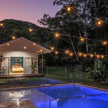 The Poolhaus Retreat - Peaceful Private Studio Valdora 외부 사진