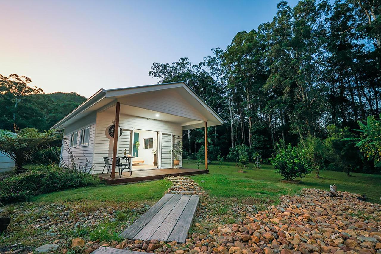 The Poolhaus Retreat - Peaceful Private Studio Valdora 외부 사진